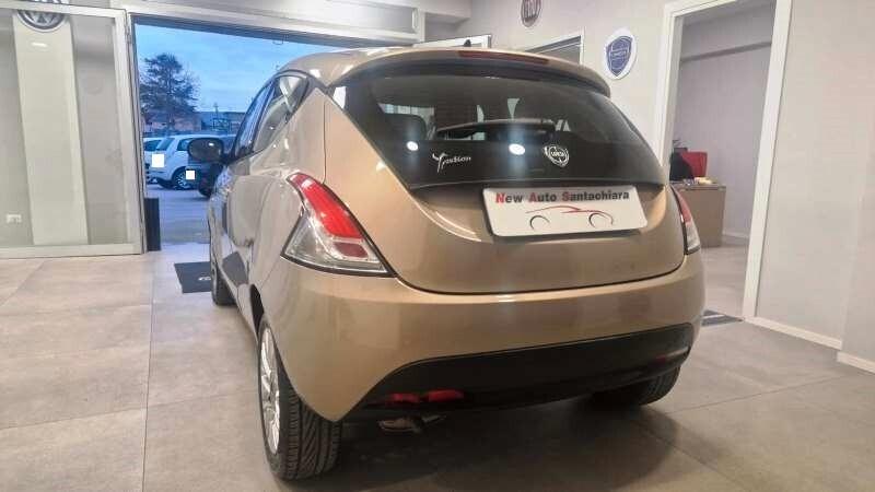 Lancia Ypsilon 1.2 69 CV S&S Gold