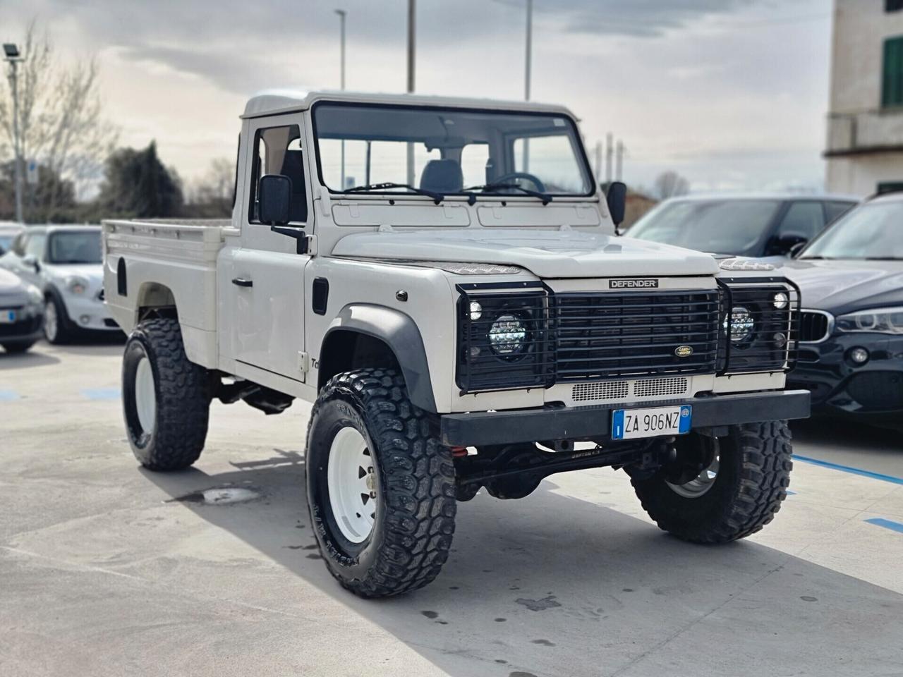 Land Rover Defender LAND ROVER DEFENDER 110 TD5 HCPU PICK-up