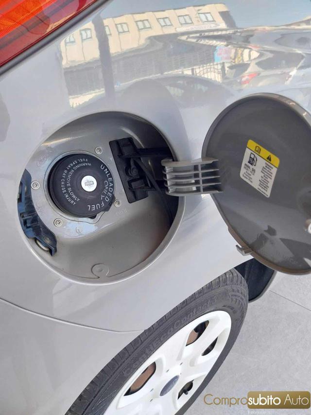 FORD Ka+ 1.2 8V 69CV ( Garanzia 12 Mesi)