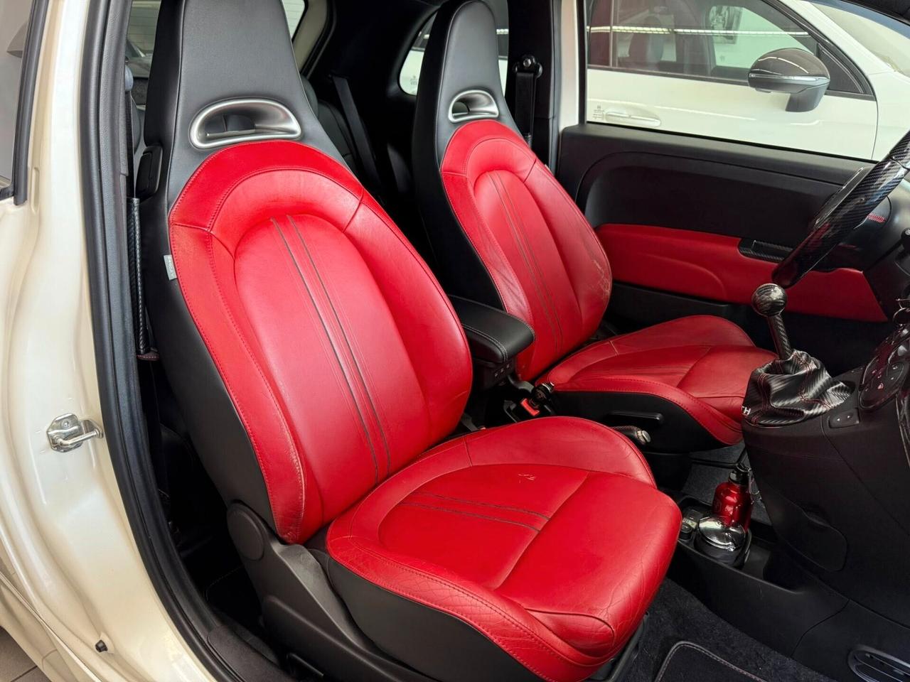 Abarth 500 1.4T-jet 135cv allestimento Esseesse