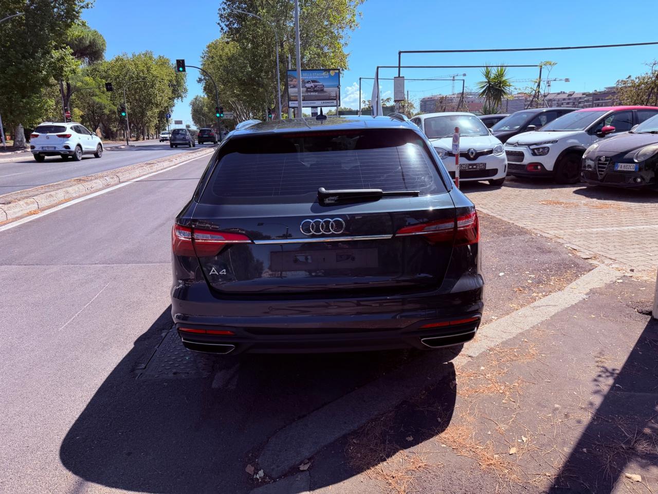 Audi A4 Avant 35 TDI S tronic Business Advanced PDC
