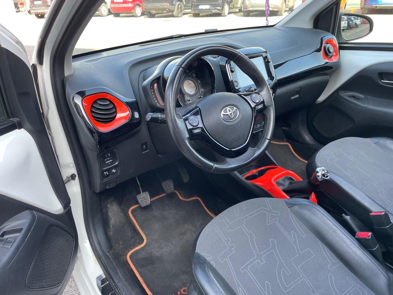 Toyota Aygo Connect 1.0 VVT-i 72 CV 5 porte*Cabrio*Solo 97000km*