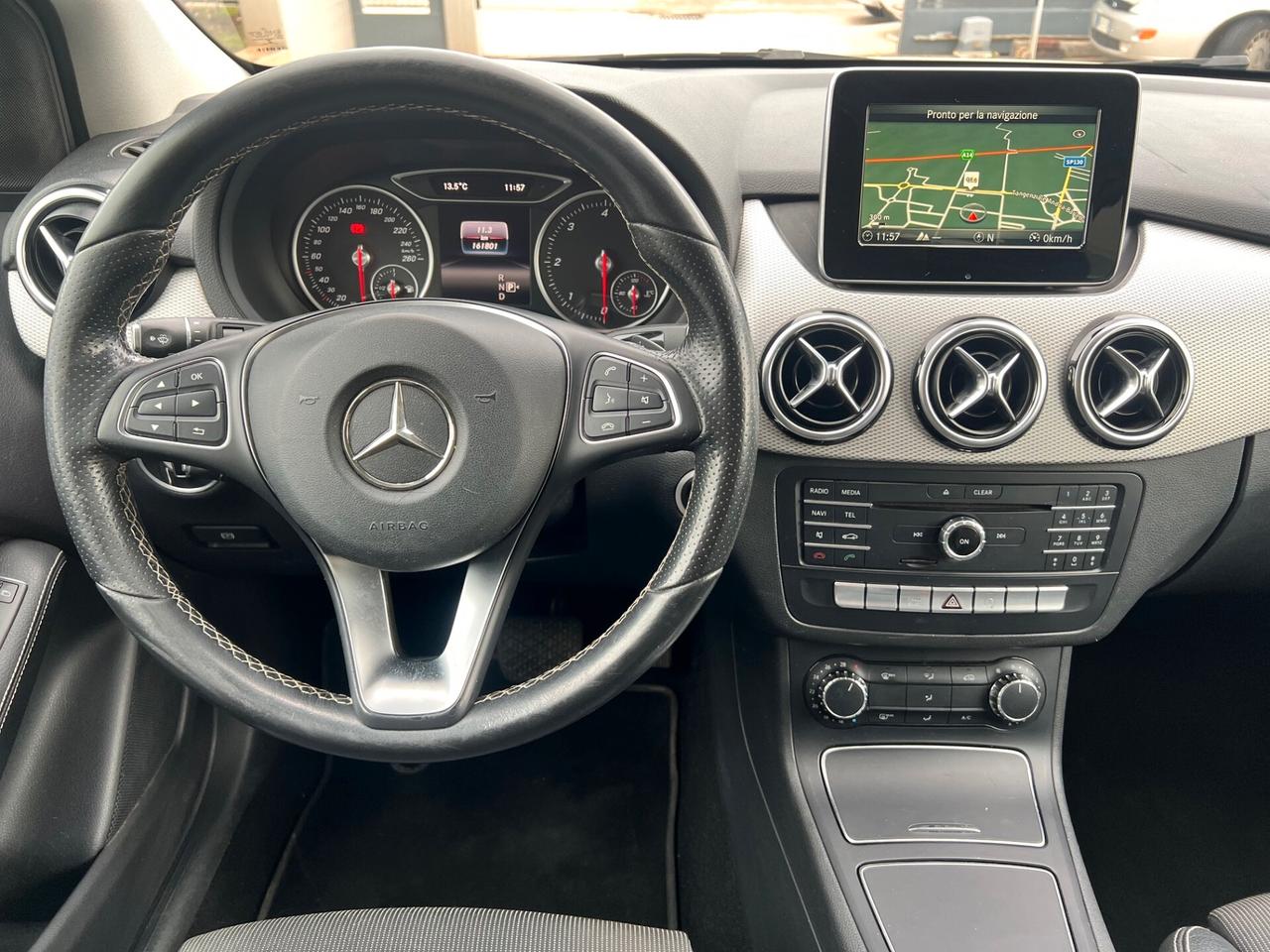 Mercedes-benz B 200 d 136cv Sport Next AUTO LED/NAVI/CAMERA/17; PERF.