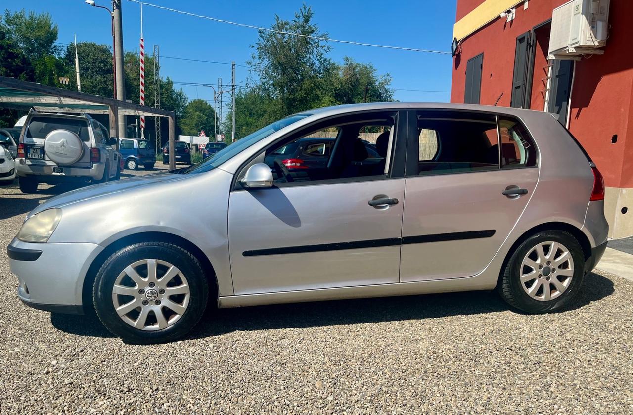 Volkswagen Golf 1.6 5p. Benzina e GPL