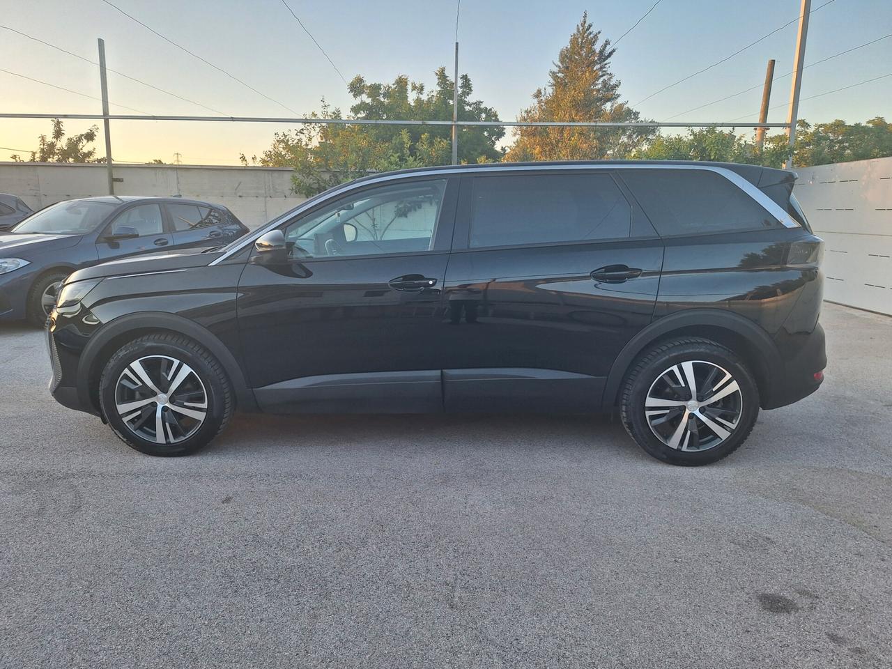 Peugeot 5008 BlueHDi 130 S&S EAT8 Allure Automat. Nav+Retrocam