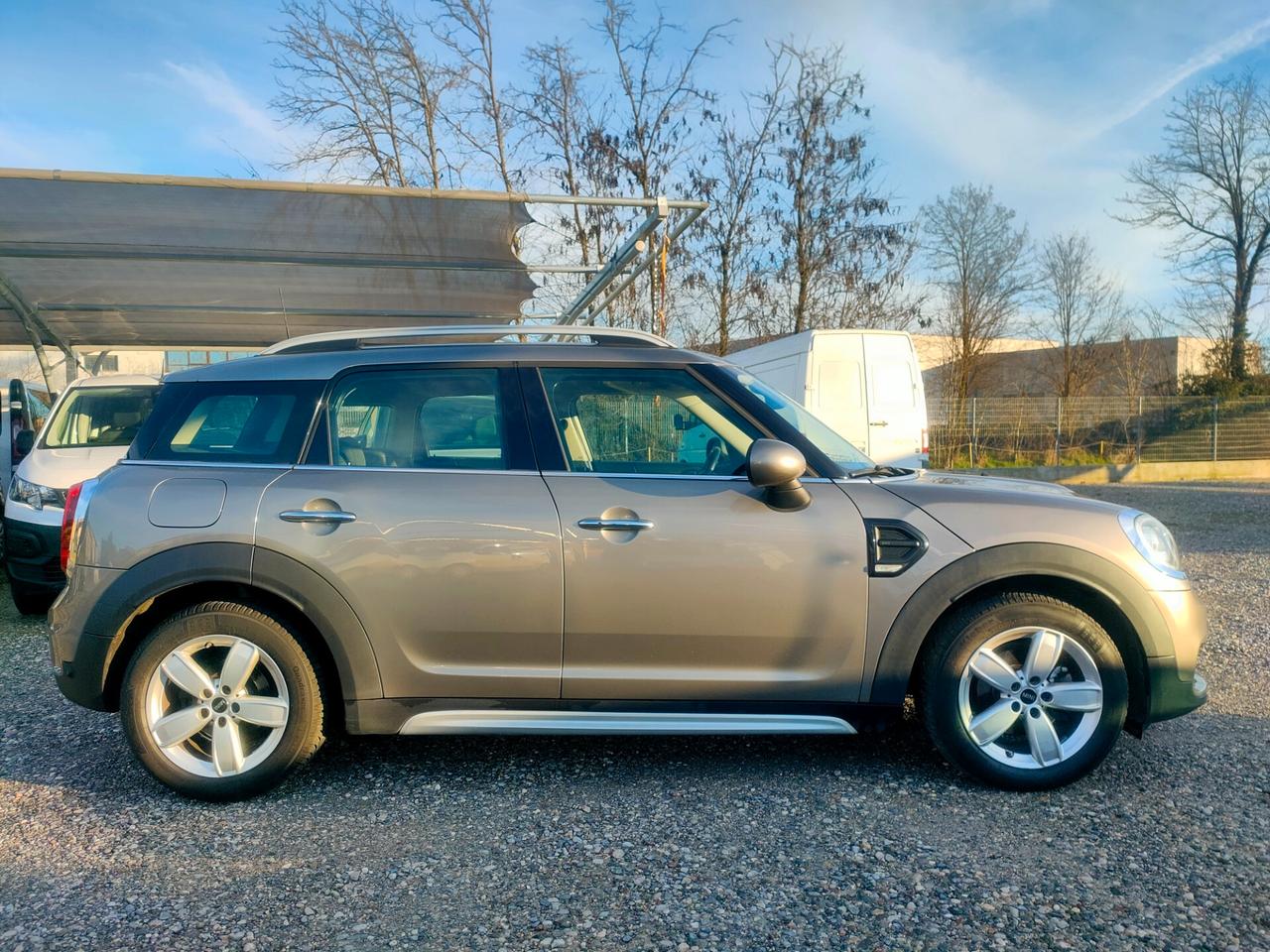 Mini One D Countryman 1.5 Business Automatica iva deducibile neopatentati