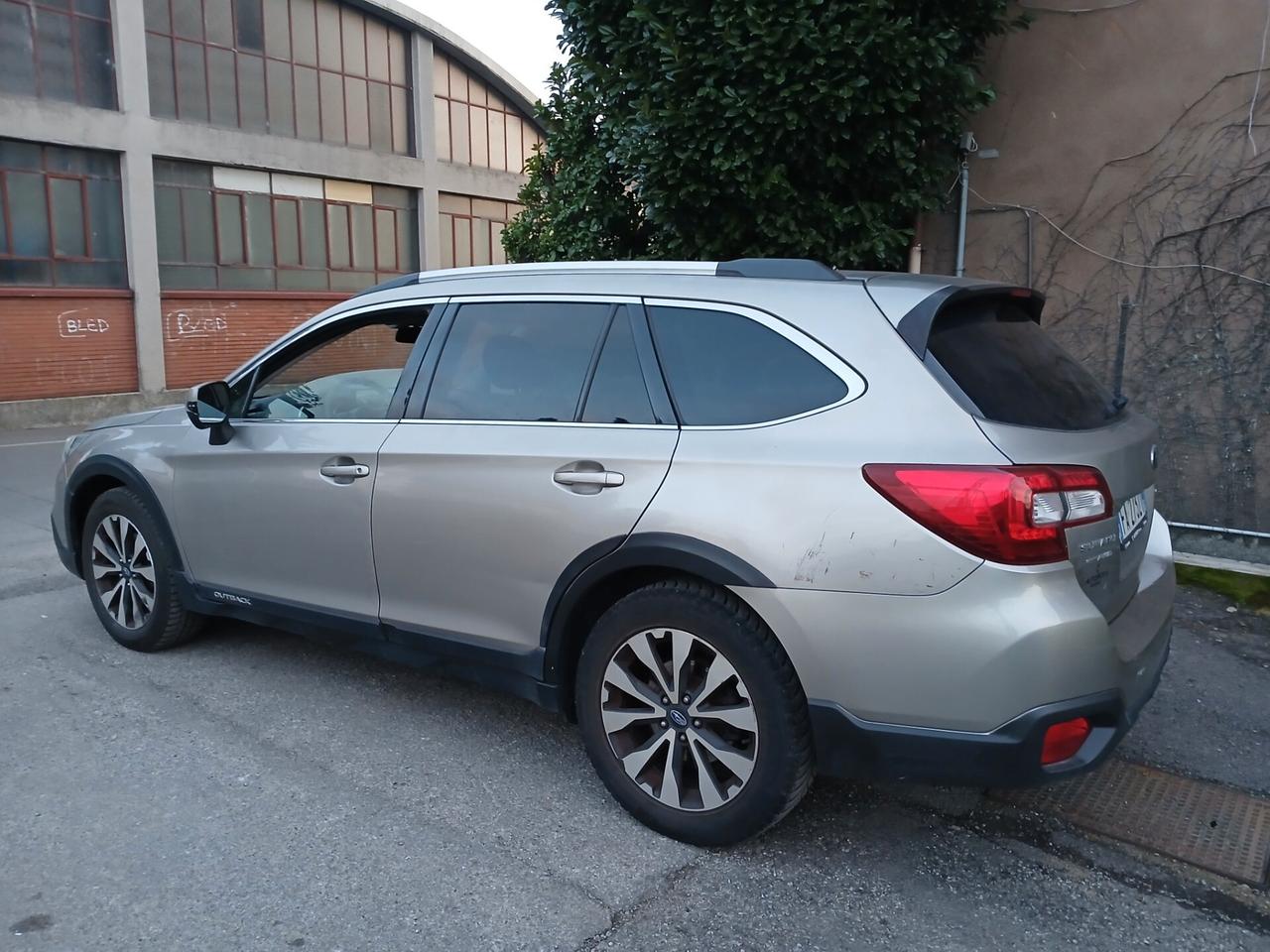 Subaru OUTBACK 2.0d-S Lineartronic Unlimited