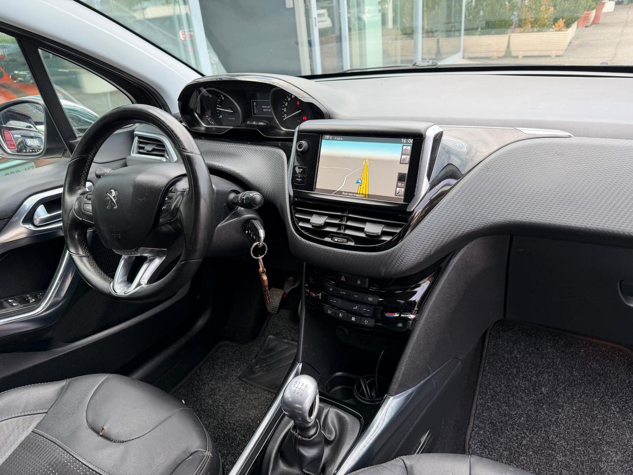 Peugeot 2008 1.6 e-HDi 115 CV Stop&Start Allure