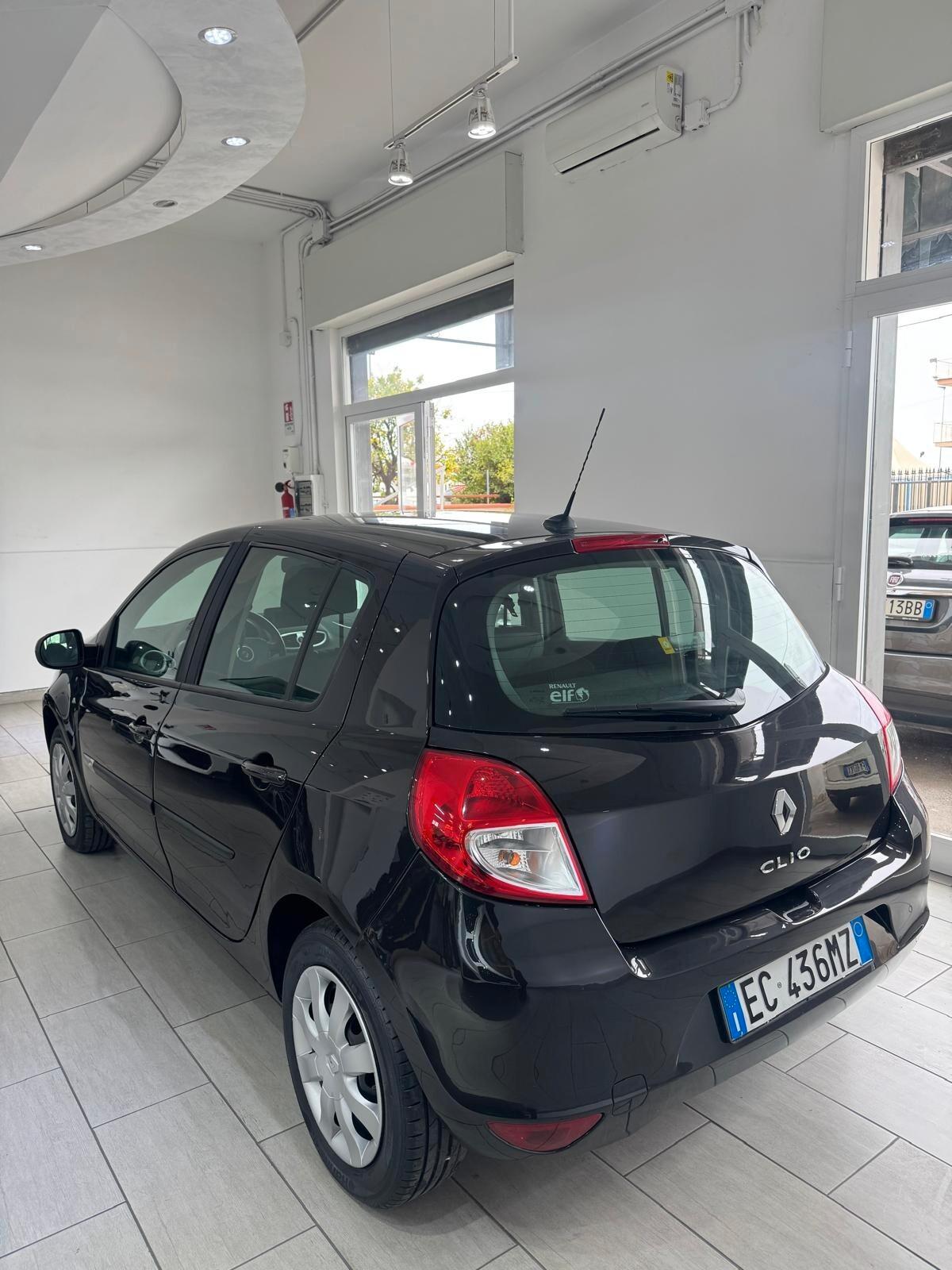 Renault Clio 1.2 16V 5 porte Luxe