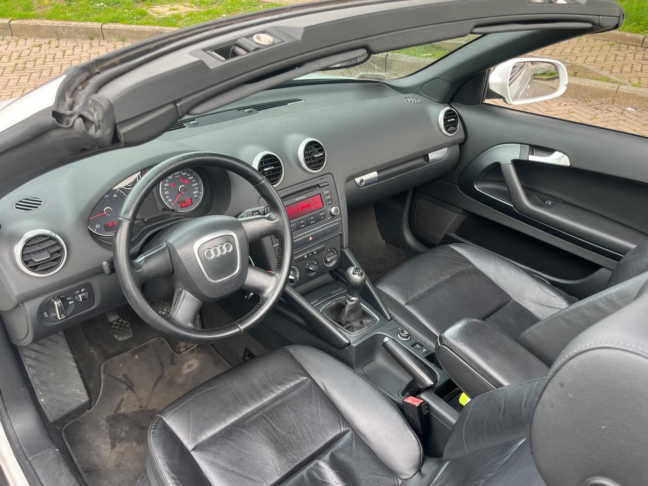 Audi A3 Cabrio 1.6 TDI NEOPATENTATI - 2011