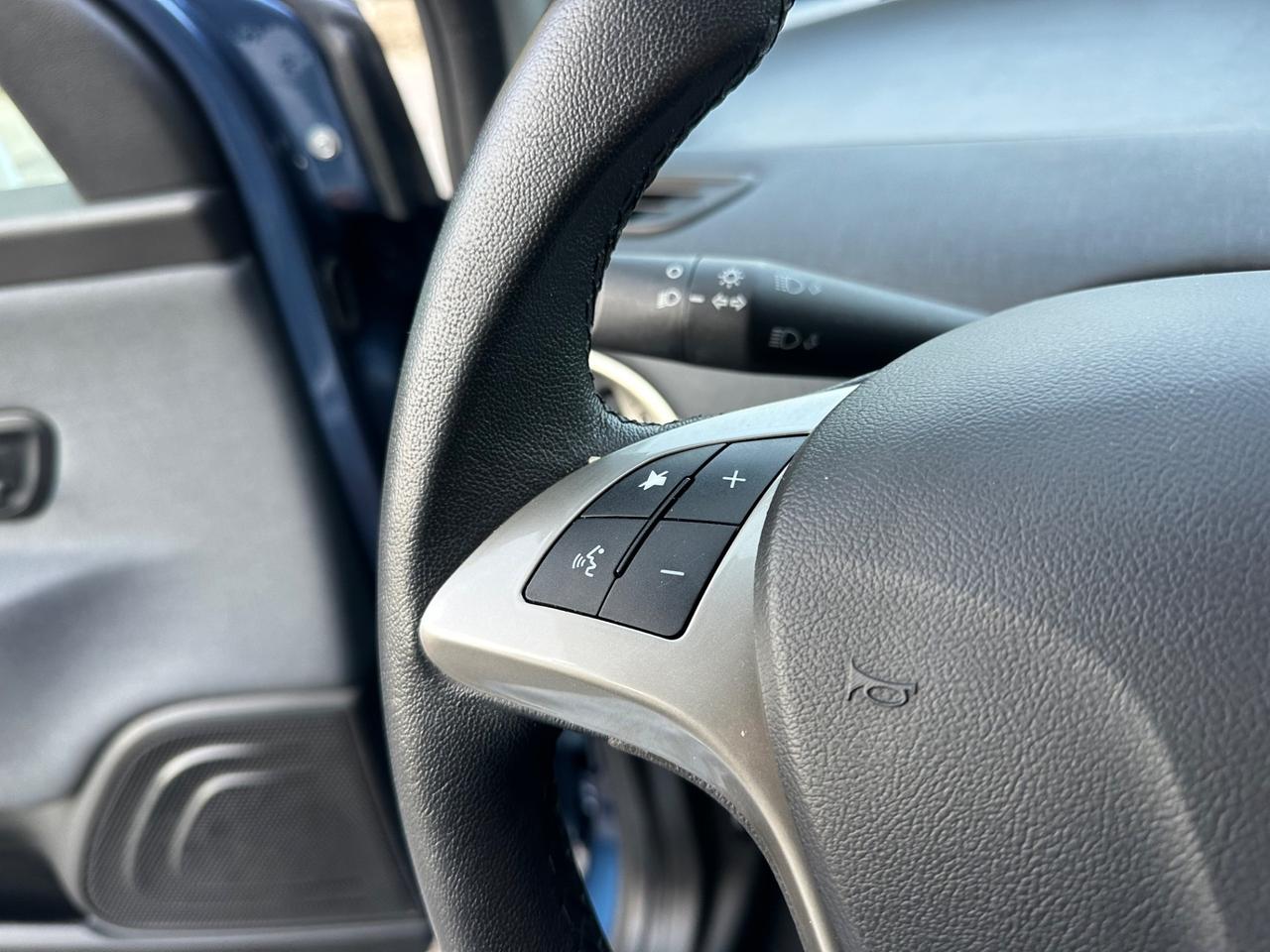 Lancia Ypsilon 1.0 FireFly 5 porte S&S Hybrid Gold