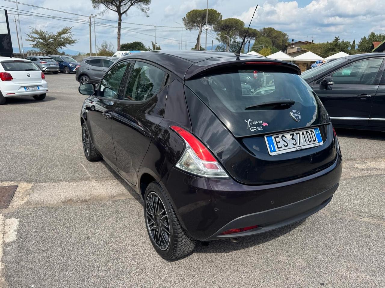 Lancia Ypsilon 1.2 BENZ ELEFANTINO 2013