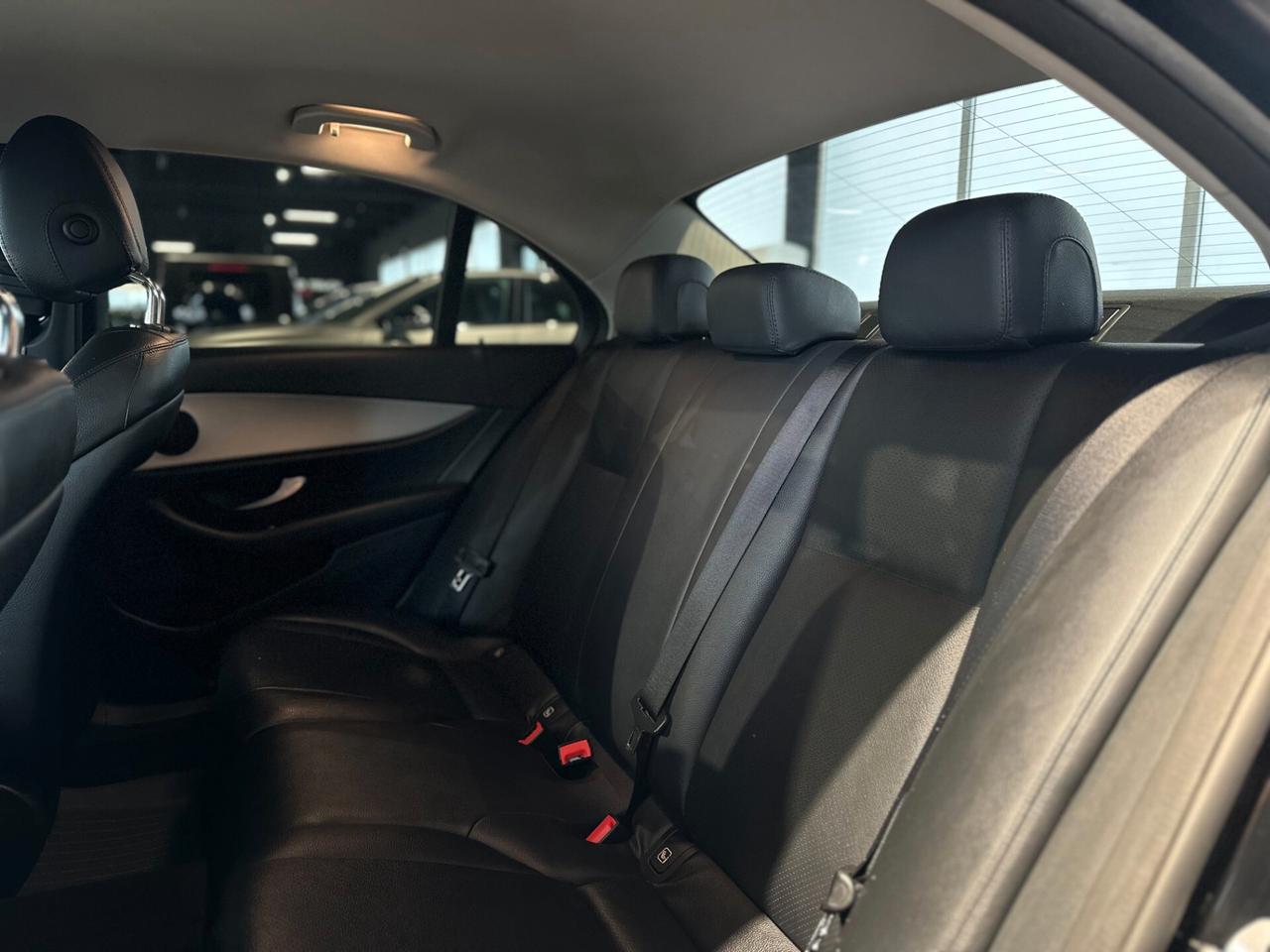 Mercedes-benz E 220 d Auto Premium Plus