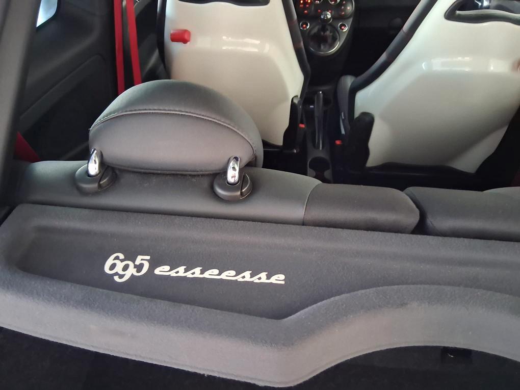 ABARTH 695 1.4 TURBO T-JET ESSEESSE 180 CV