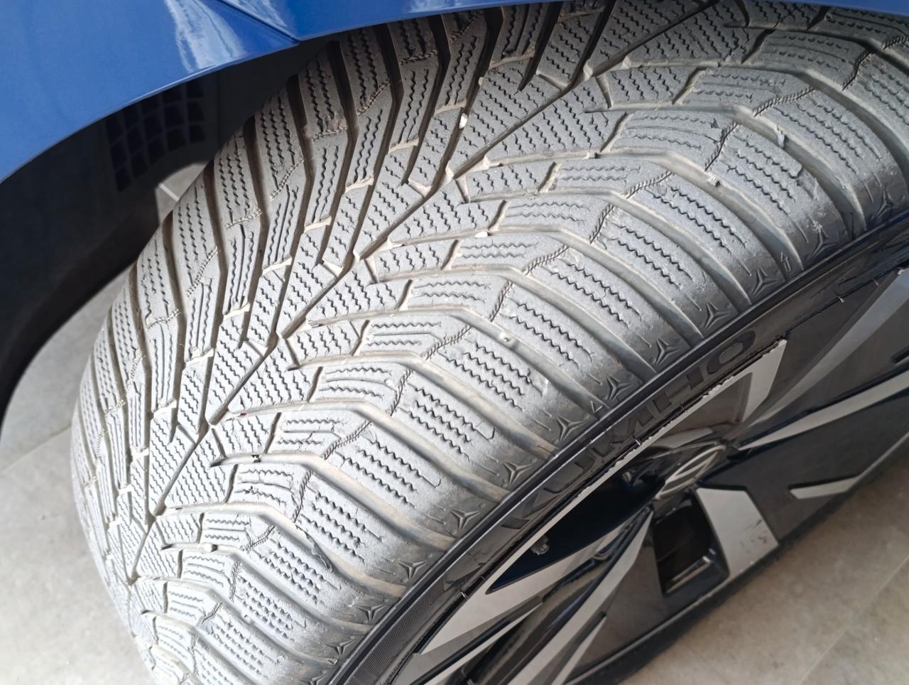 Volkswagen Passat 2.0 tdi scr R-Line 150cv dsg
