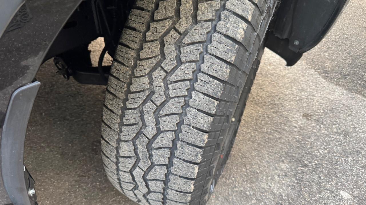 Nissan Navara 2.5 dCi 190CV 4 porte Double Cab Sport