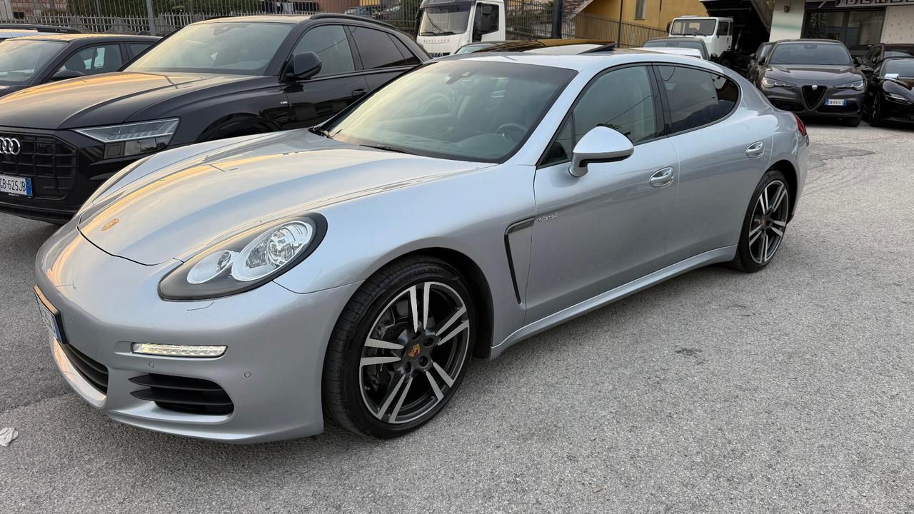 PORSCHE PANAMERA 3.0 D RESTYLING TETTO