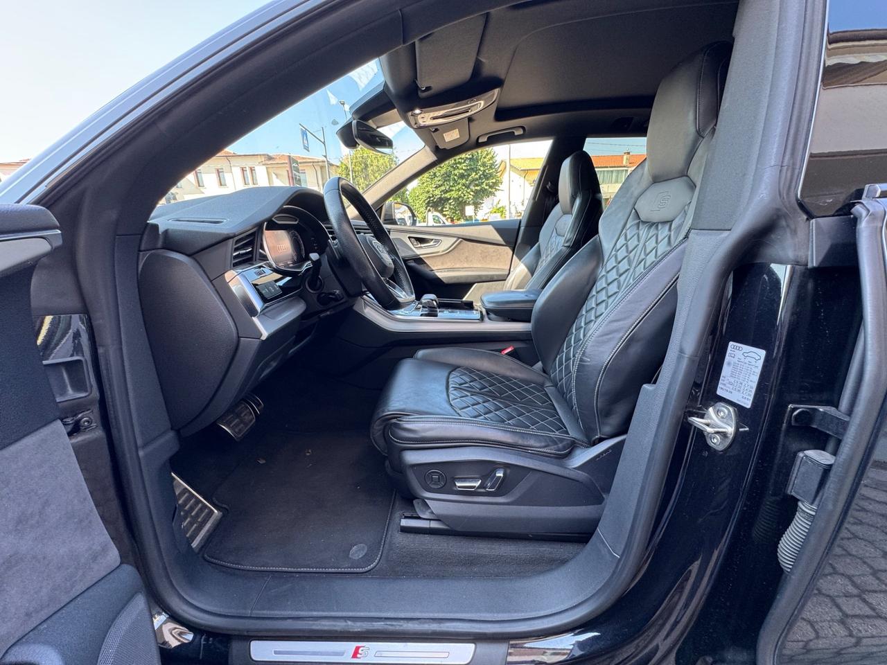 Audi Q8 50 TDI 286 CV quattro tiptronic Sport