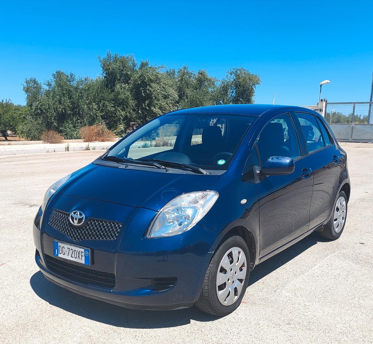 Toyota Yaris 1.0 5 porte Sol. Neopatentati