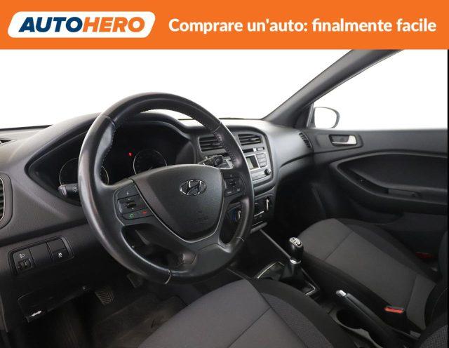 HYUNDAI i20 1.2 84 CV 5 porte Blackline