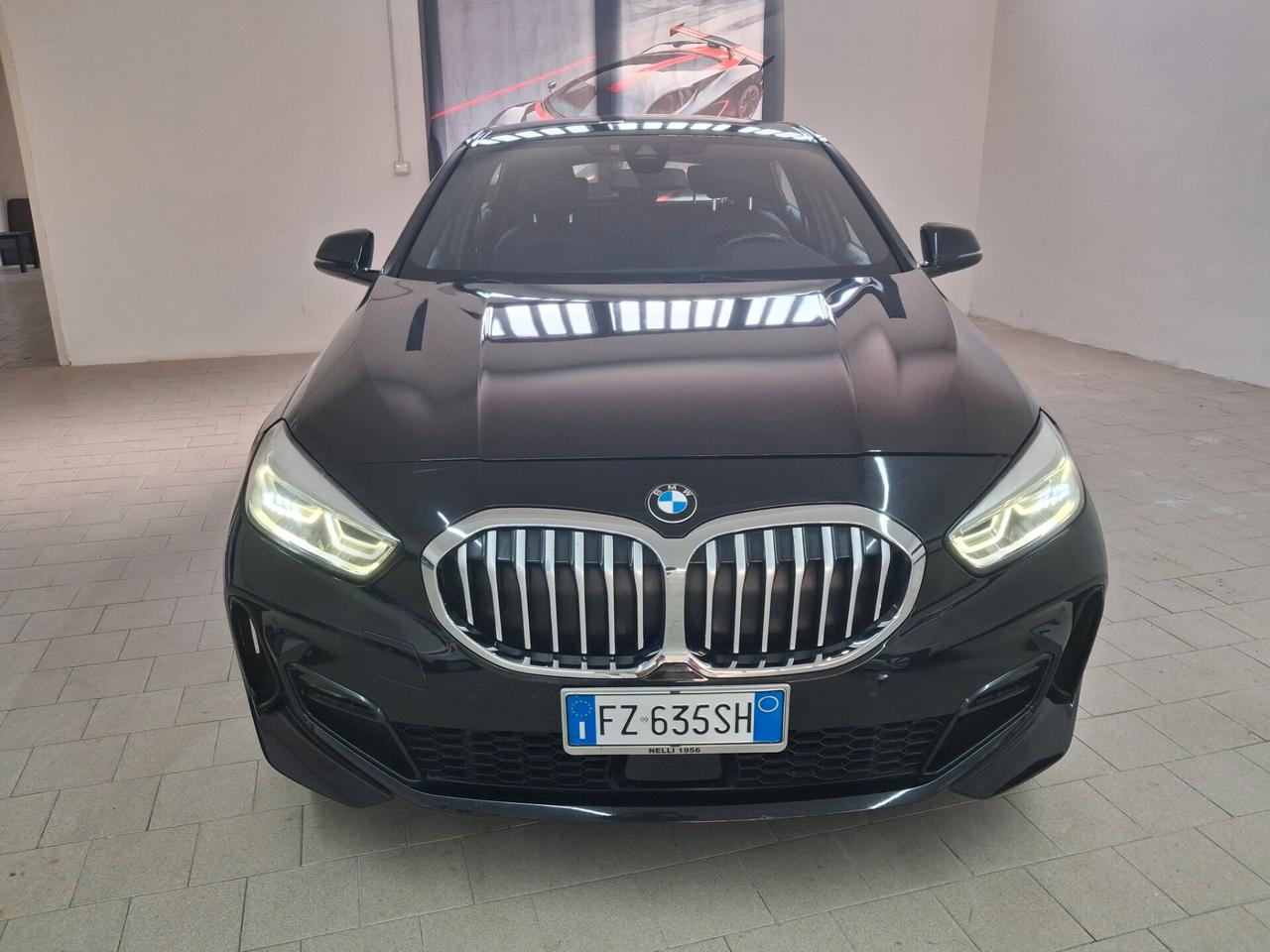 Bmw 116 116d 5p. Msport