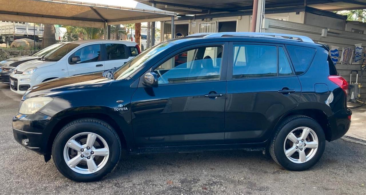 Toyota RAV4 2.2 D-4D 136 CV