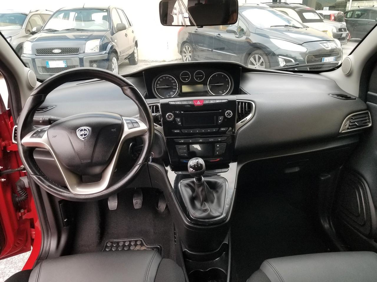 Lancia Ypsilon 1.3 MJT 16V 95 CV 5 porte S&S Silver