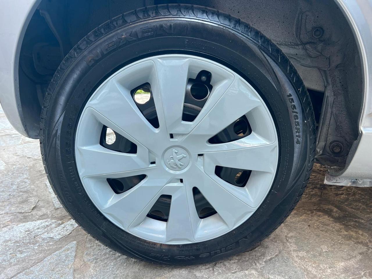 PEUGEOT 107 1.0 68cv 5p ACTIVE NEOPATENTATI