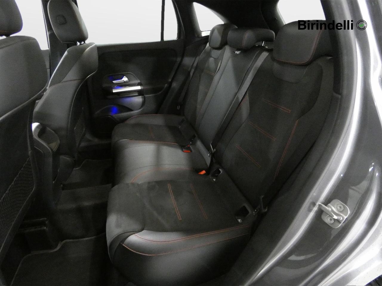 Mercedes-Benz GLA (H247) - GLA 200 d Automatic AMG Line Premium