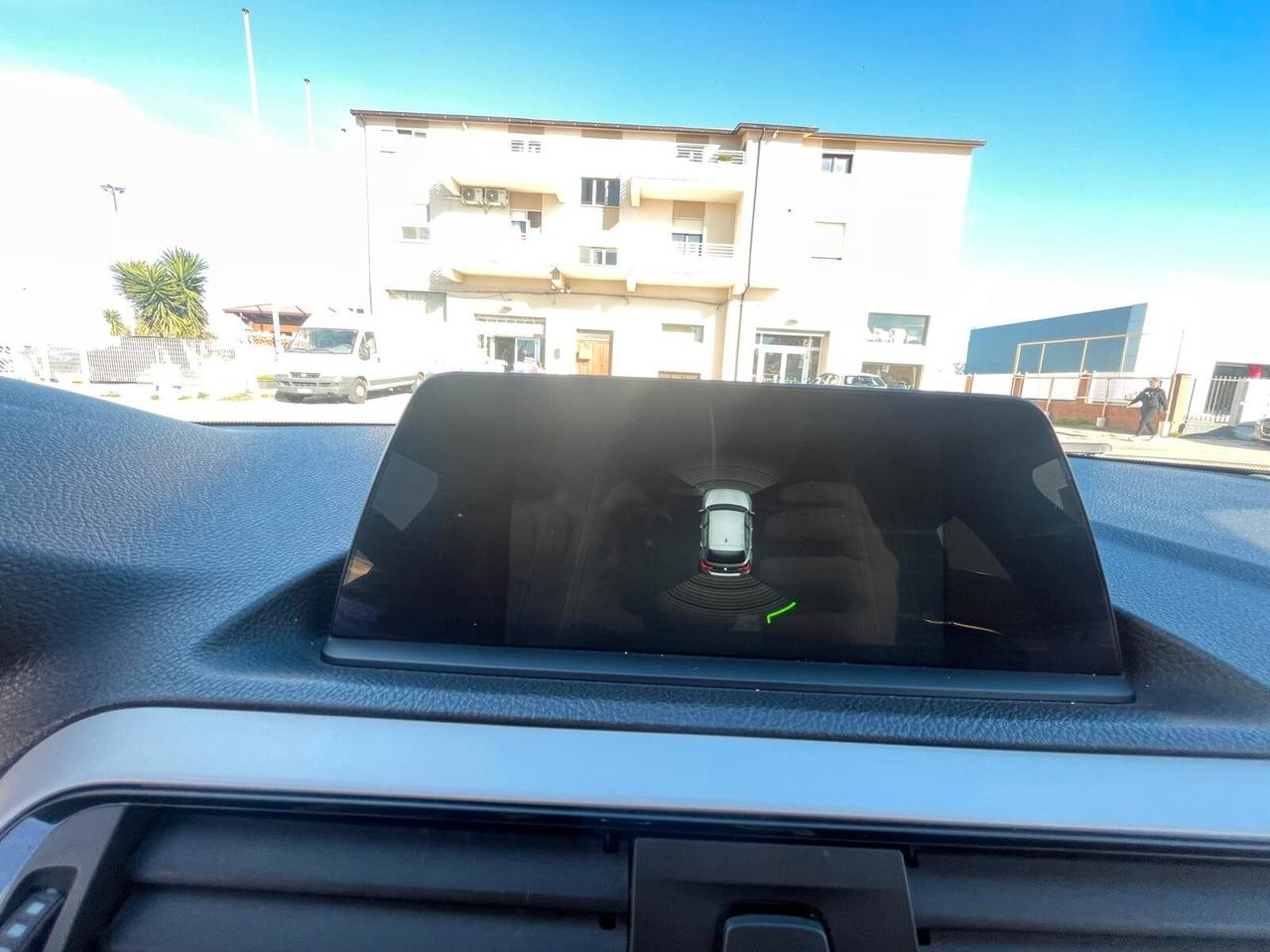 Bmw 116 116d 5p. Advantage