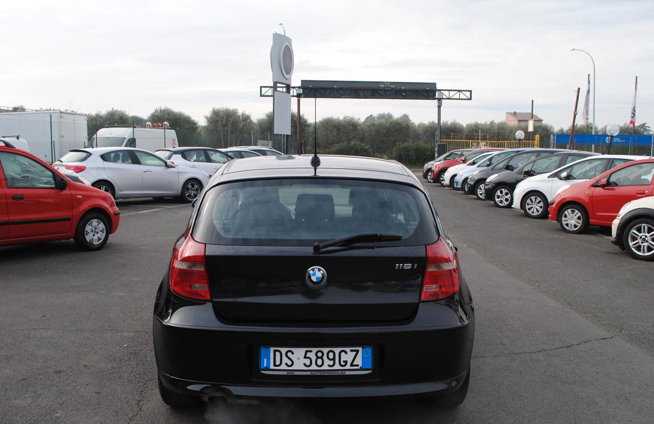 BMW 116i 122 CV OK NEOPATENTATI