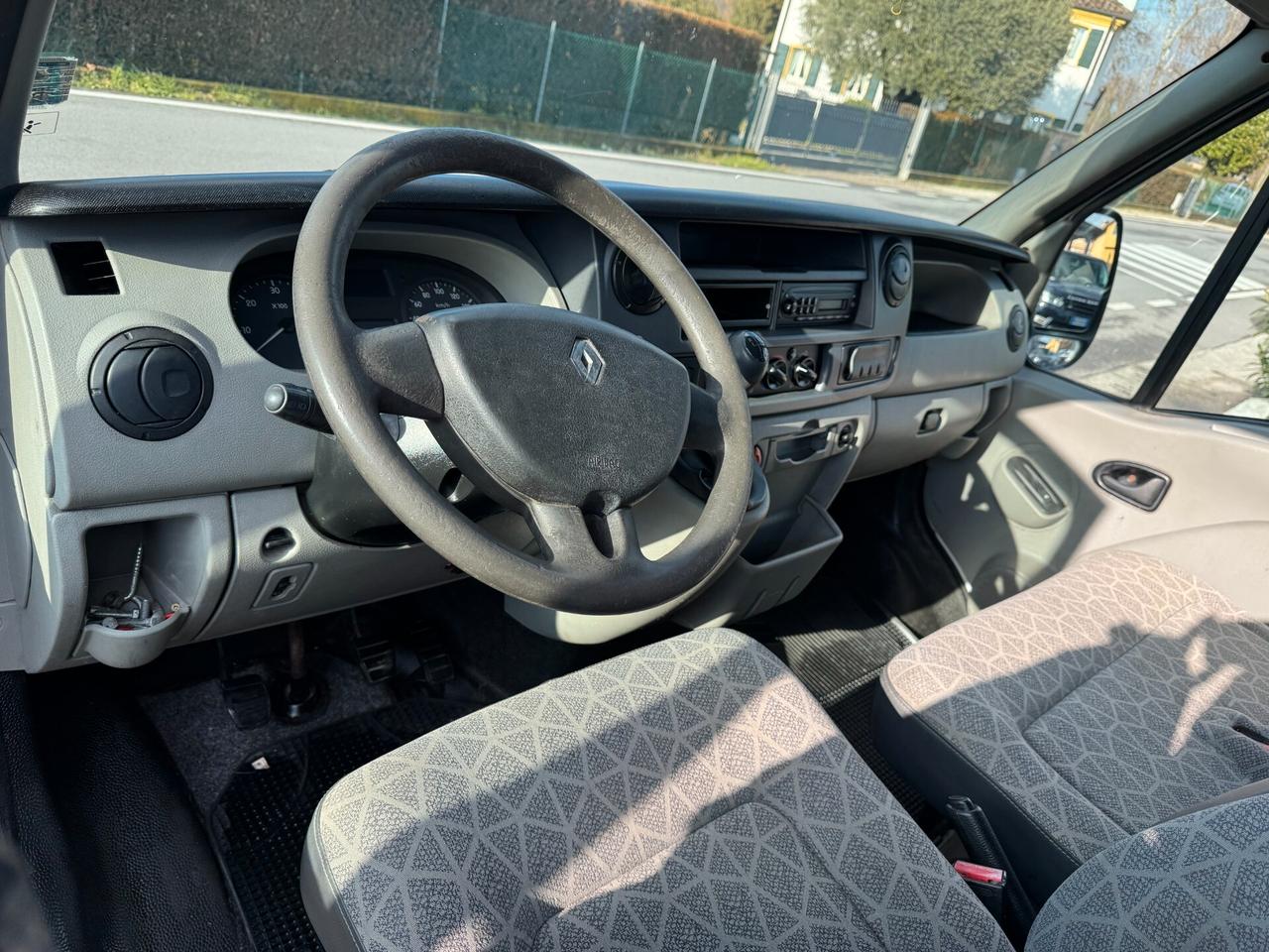 Renault Master 2.5dci Doppia cabina 7 posti Cassone ribaltabile