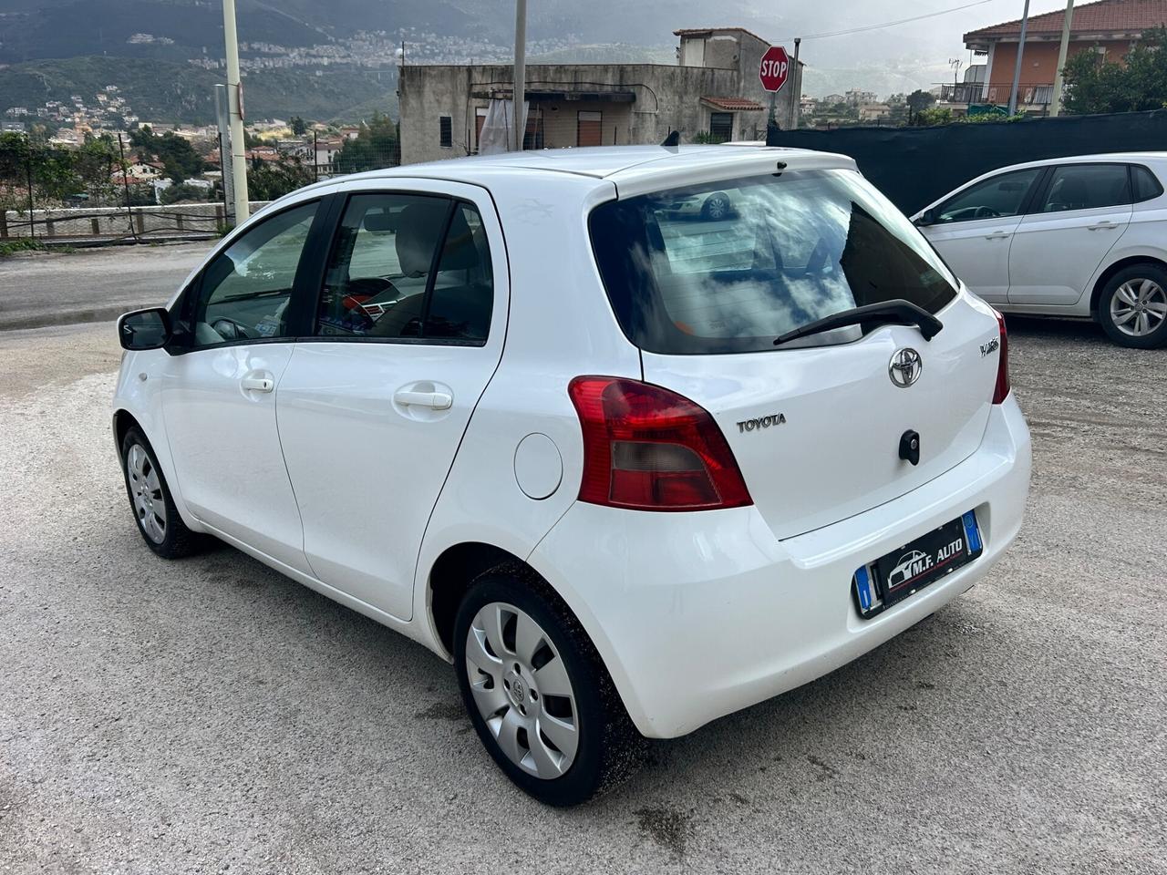 Toyota Yaris 1.0 VVT-i 5 porte