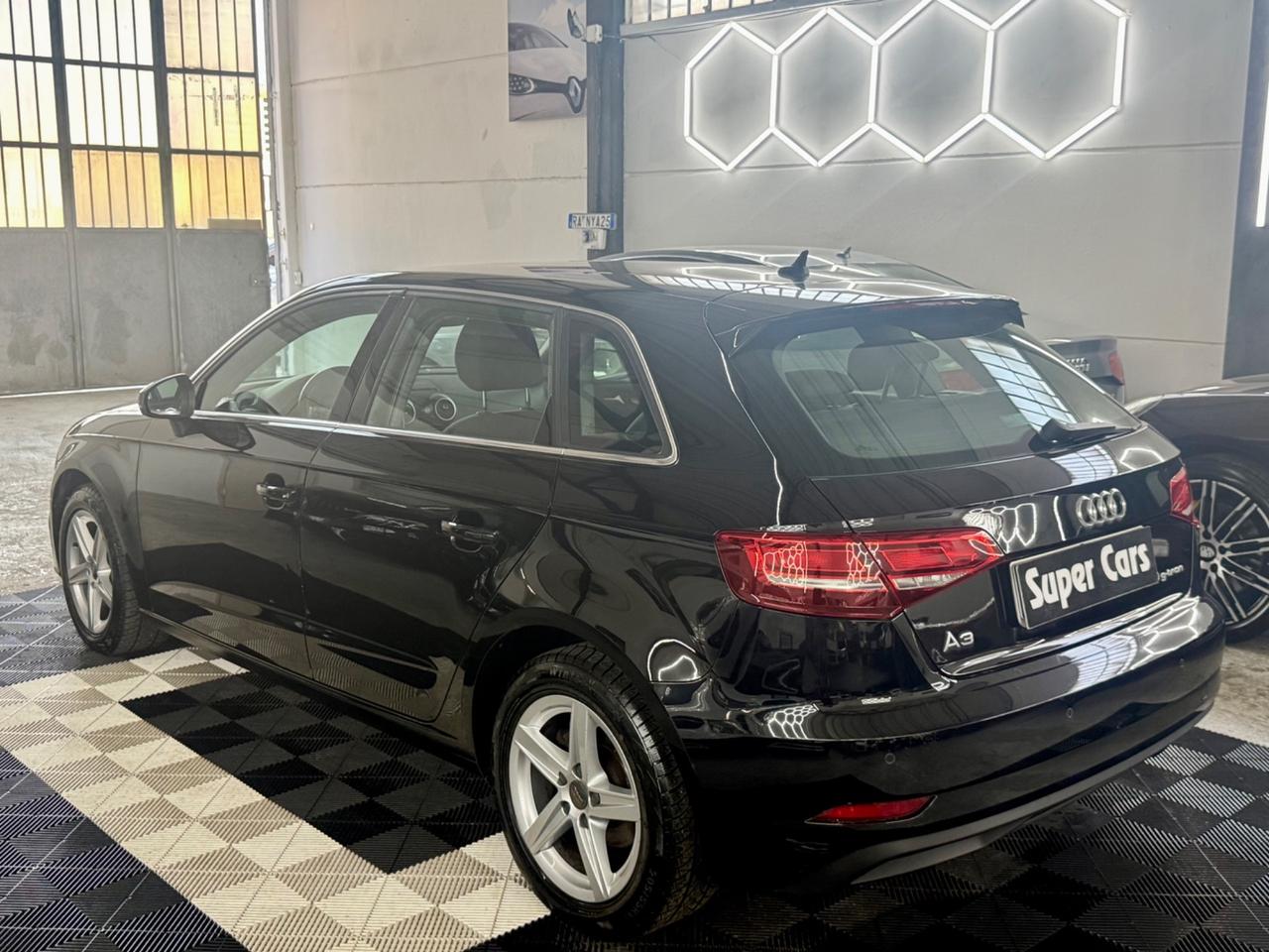 Audi A3 SPB 30 g-tron S tronic Admired