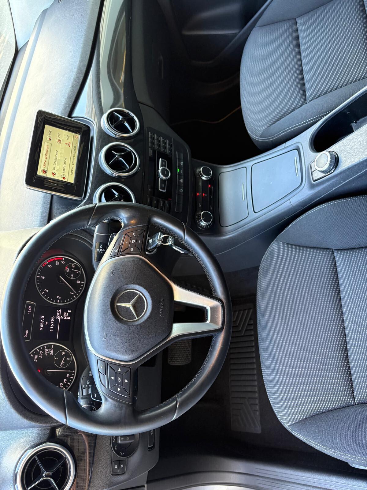 Mercedes-benz B 180 B 180 CDI Automatic Premium