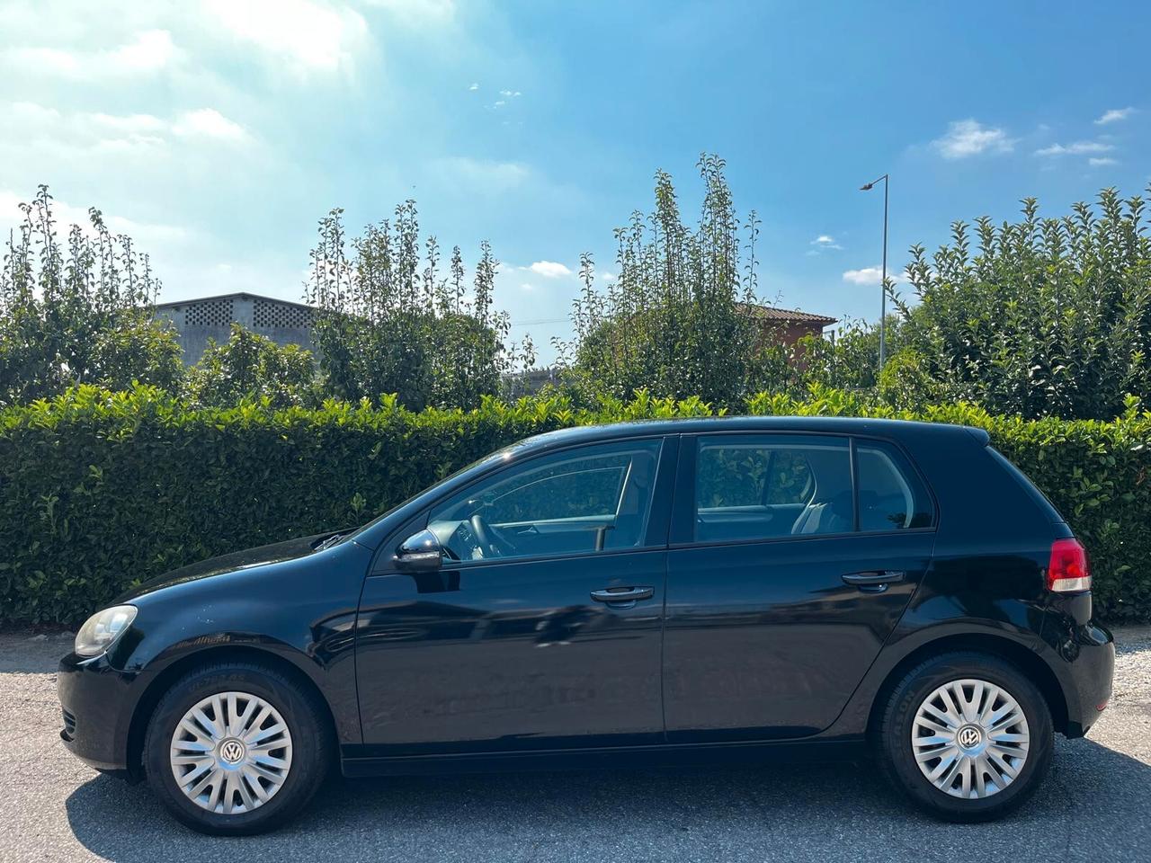 Volkswagen Golf 1.6 TDI DPF 5p. Highline NEOPATENTATI