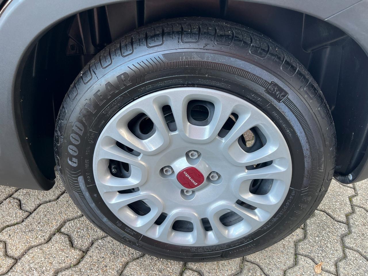 Fiat Panda 1.0 FireFly Hybrid - 9.600km - 2023