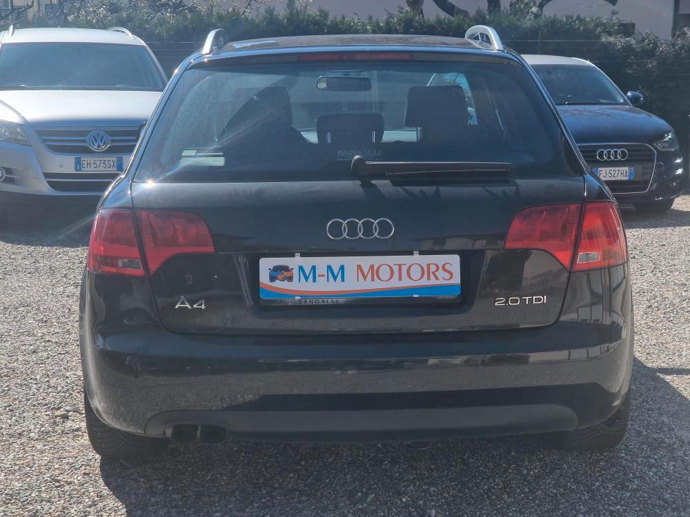 Audi A4 Avant 2.0 tdi Top