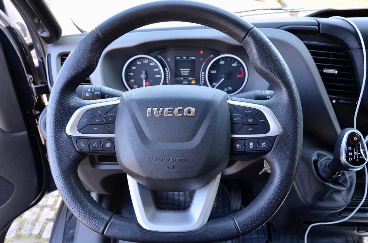 IVECO DAILY 3.0 35-180 HI MATIC 175cv AUT, PASSO LUNGO TETTO ALTO, VETTURA PRIVATA, GANCIO TRAINO 35q, RETROCAMERA, PERMUTE