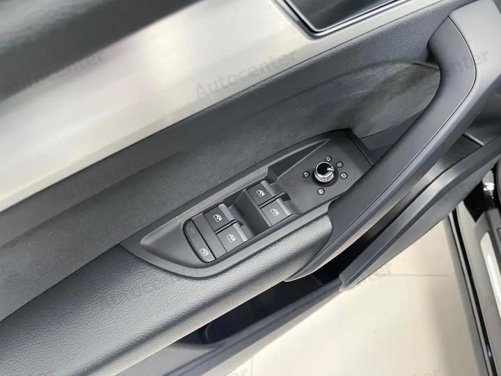 Audi Q5 Sportback 40 2.0 tdi mhev 12V Identity Black quattro s-tronic