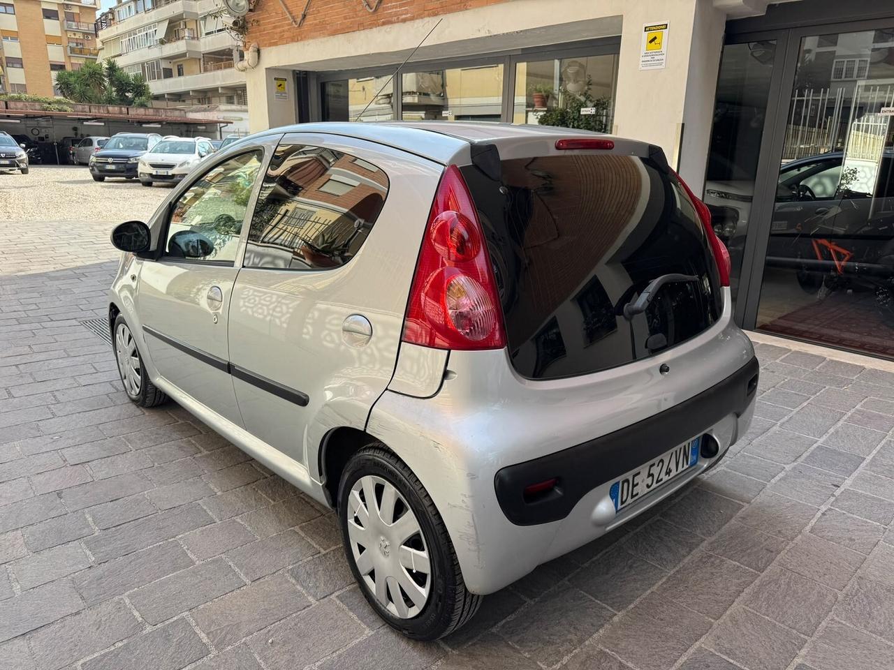 PEUGEOT 107 1.4 HDi 5 porte Sweet Years