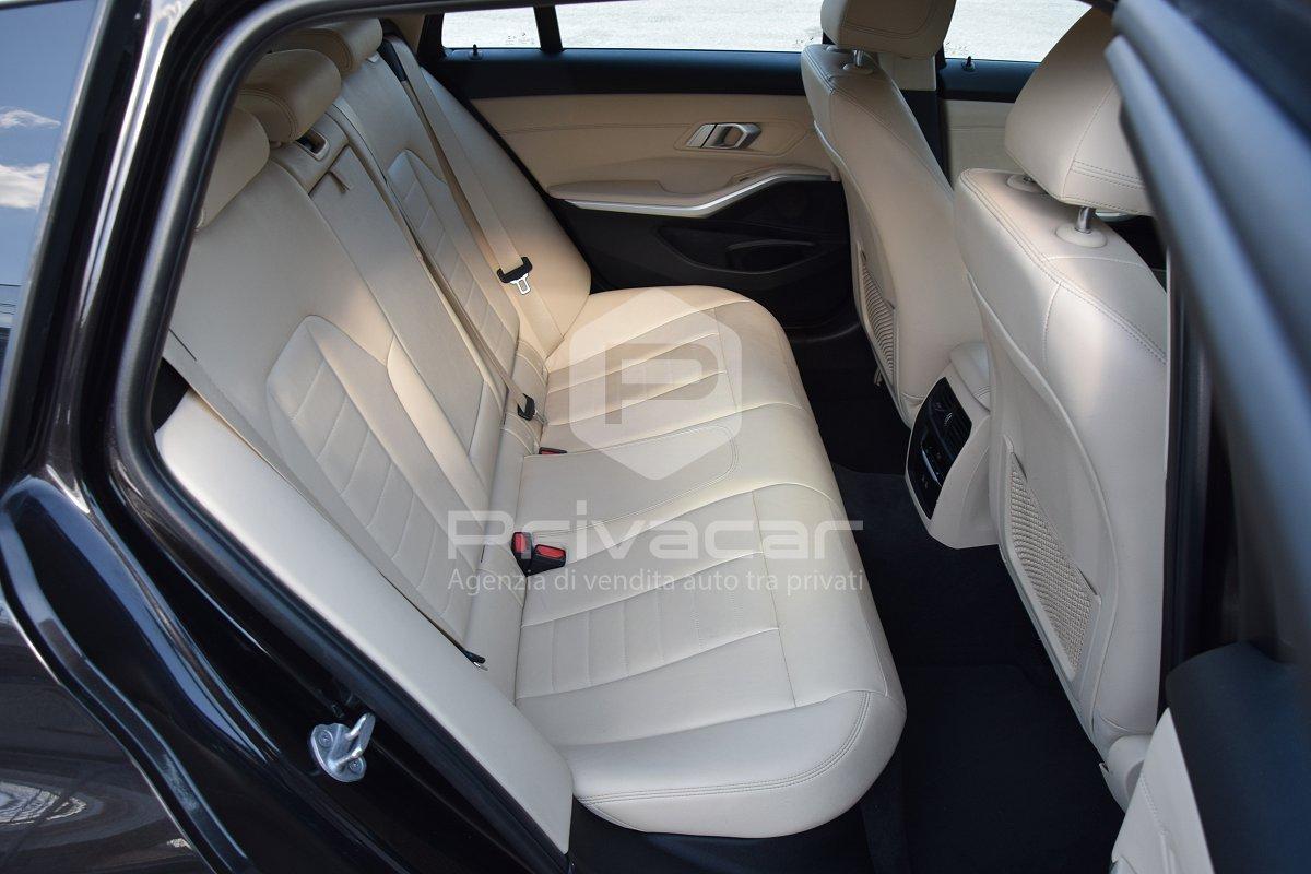 BMW 320d 48V Touring Business Advantage