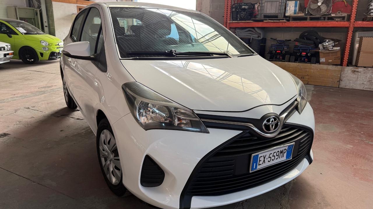 Toyota Yaris 1.4 D-4D 5 porte Lounge