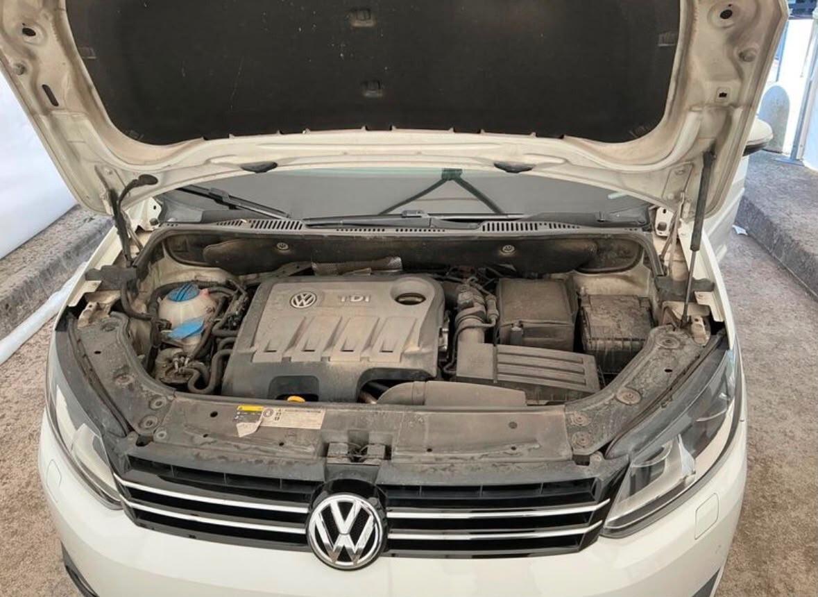 Volkswagen Touran 1.6 TDI DSG 03/2014