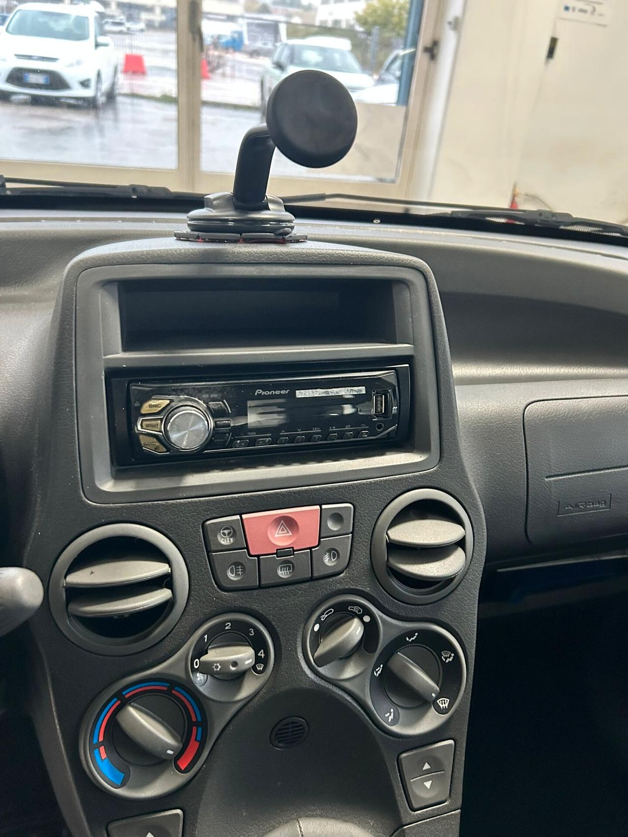 Fiat Panda 1.4 METANO X NEOPATENTATI 2012