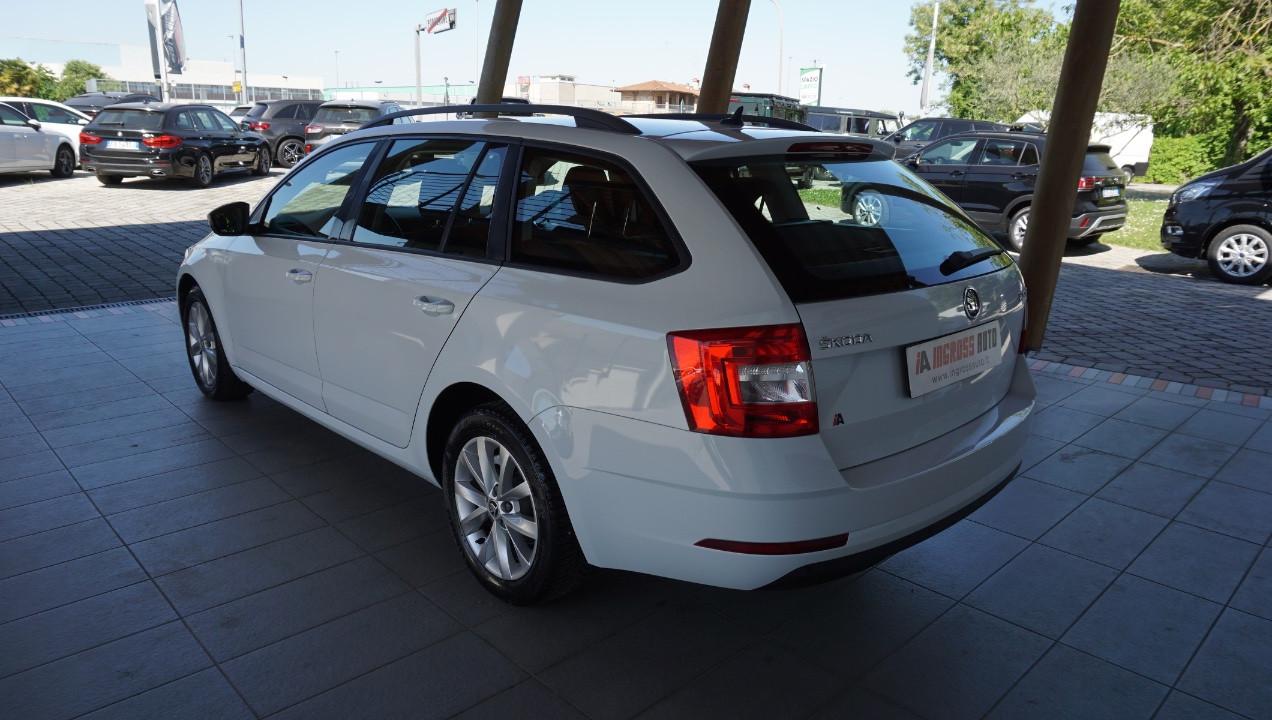 Skoda Octavia Wagon 1.6 tdi Style 115cv dsg