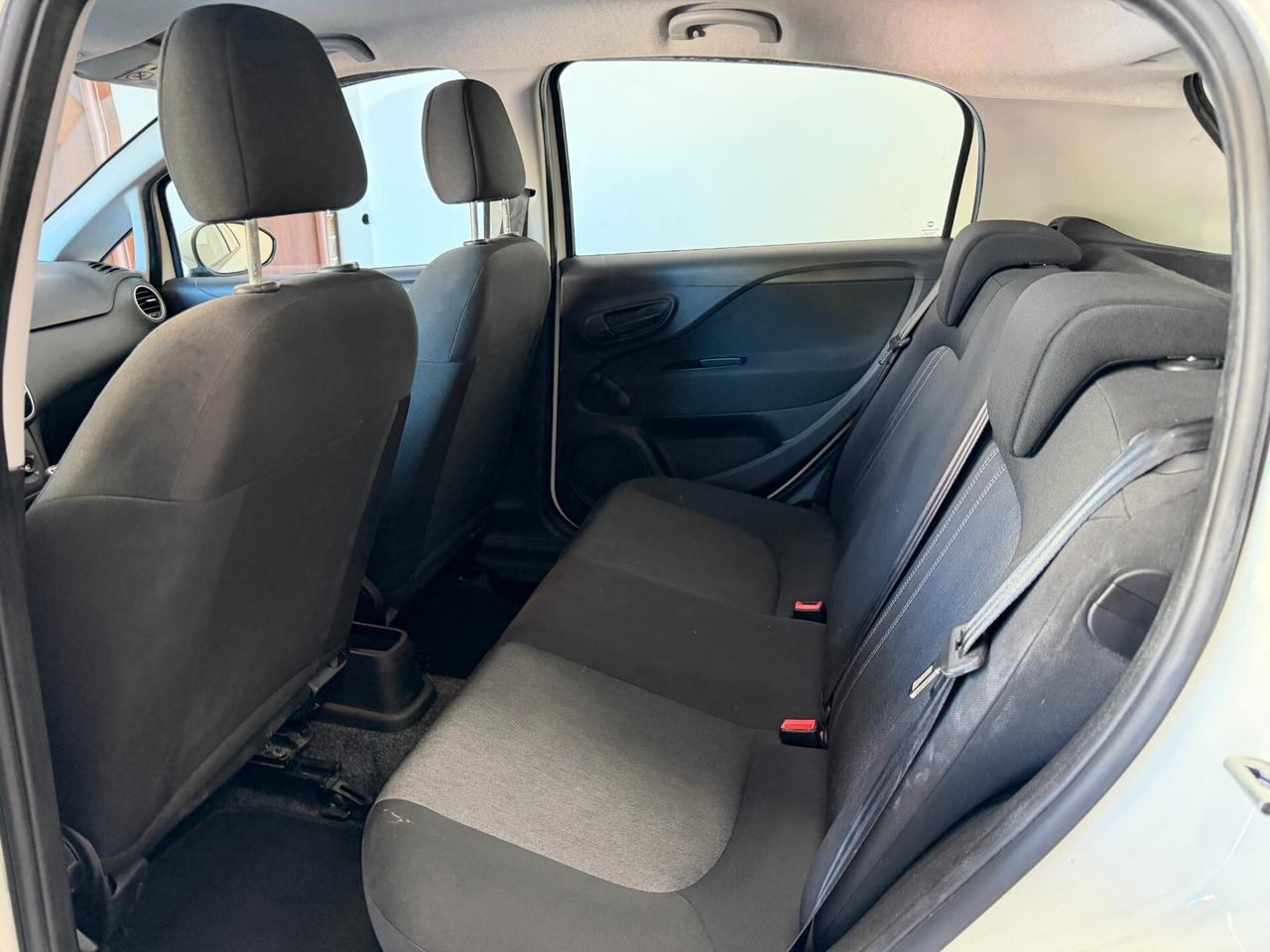 Fiat Punto 1.4 8V 5 porte GPL KM 89000 OK NEOPATENTATI