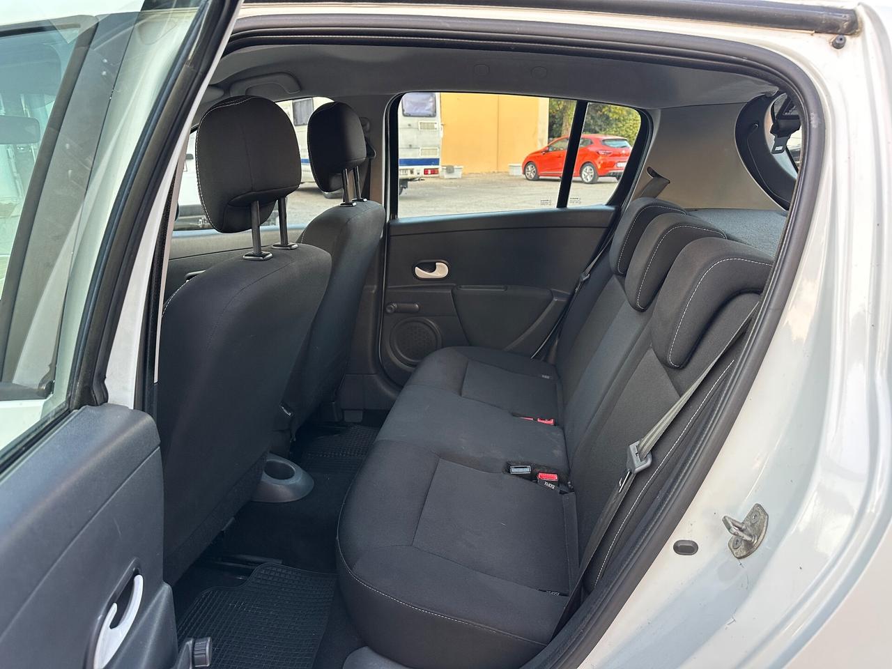 Renault Clio 1.2 16V 5 porte GPL Dynamique