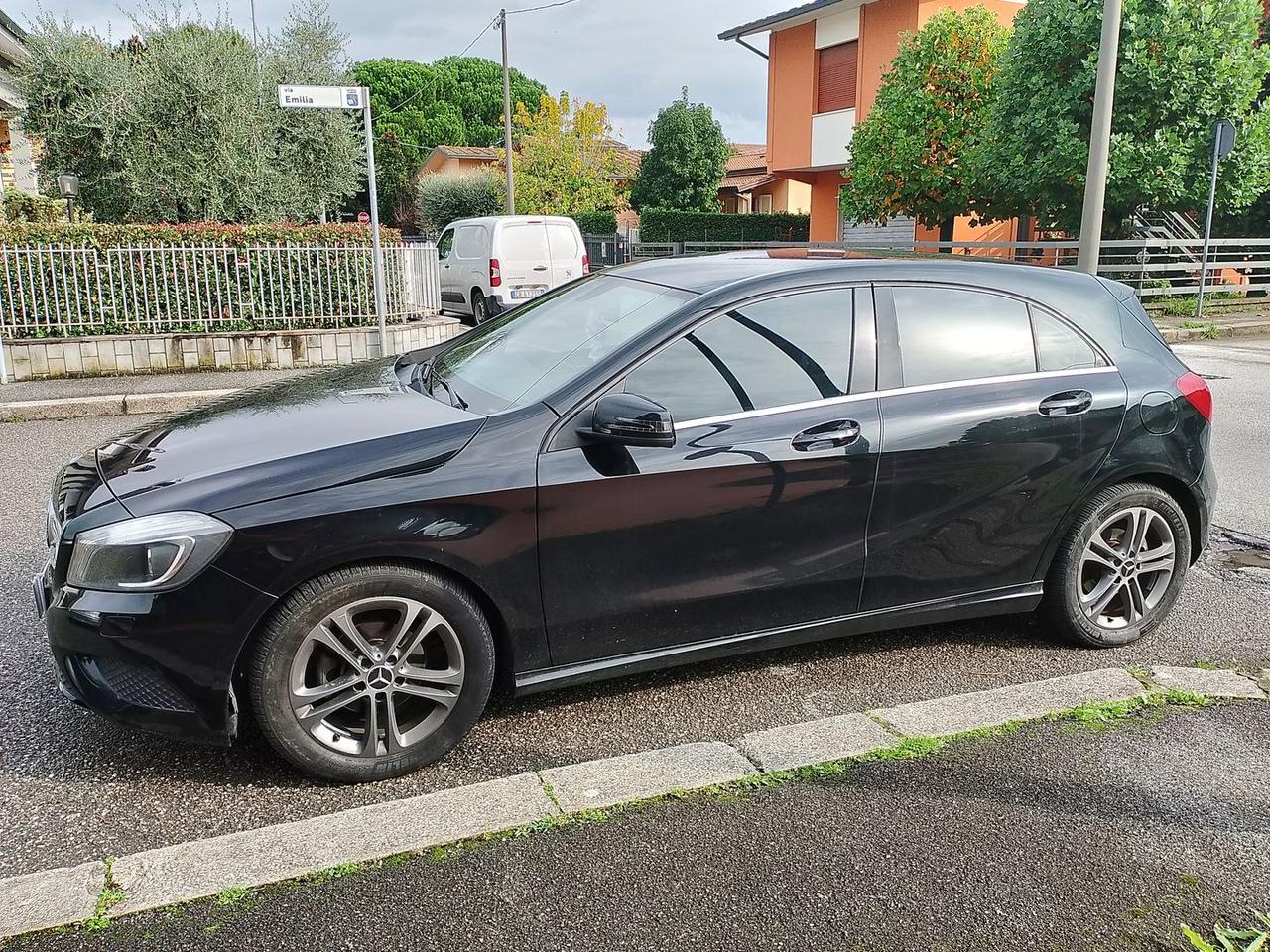 Mercedes-Benz A 180 Premium A 180 CDI Blue EFFICIENCY