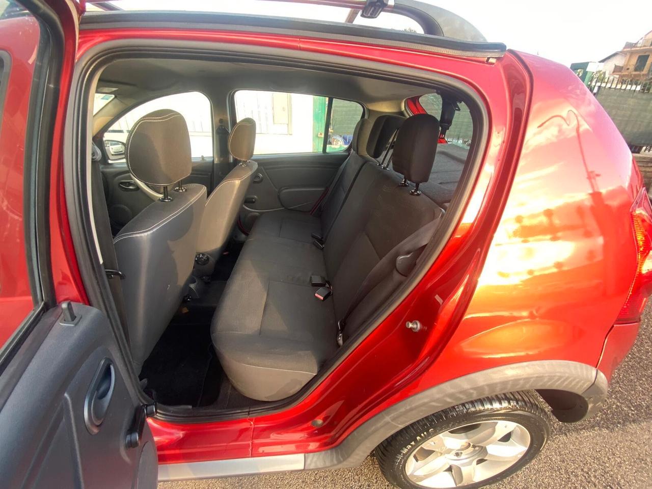 Dacia Sandero Stepway 1.6 8V 90CV ANNO 2010